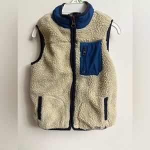 Gap Kids Cream and Blue Sherpa Vest 4 years